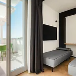 Hotel View Place & Numana
