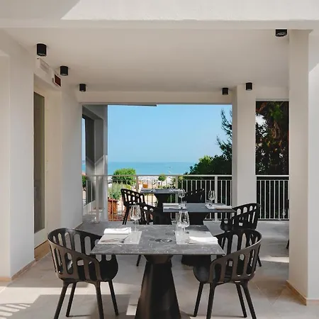 Hotel View Place & Numana