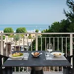 View Place & 5*