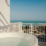 Hotel View Place &