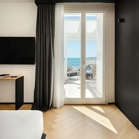 View Place&spa 5* Numana