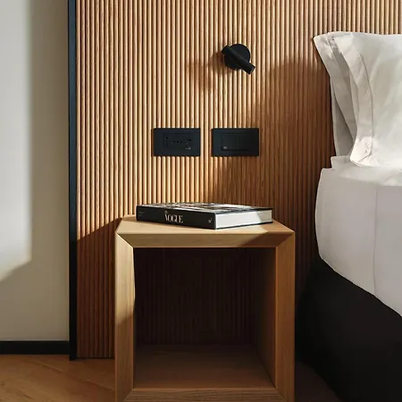 View Place & نومانا