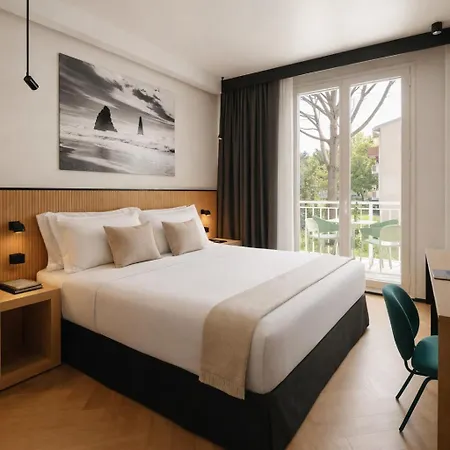 Hotel View Place & Numana