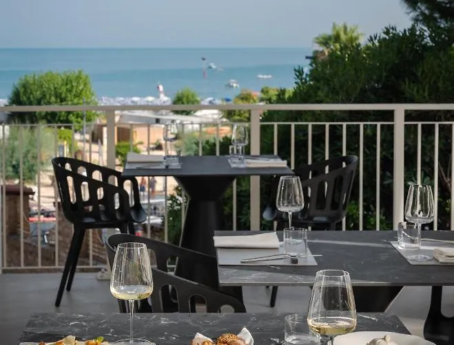 View Place & Hotel 5*