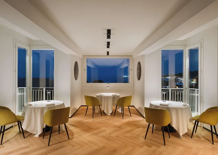 View Place & Hotel Numana